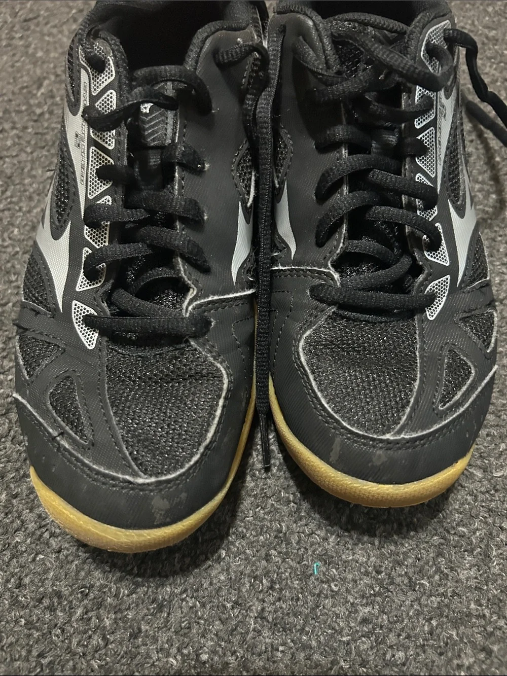 Mizuno Black and Yellow Indoor Training Sneakers
